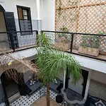 Riad étoile ocre